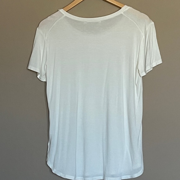 (Set of 4) Carly Jean Los Angelos Favorite Scoop Neck Tee - Picture 6 of 16